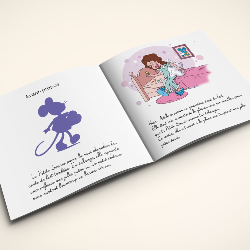 Livre personnalisé ouvert sur la souris