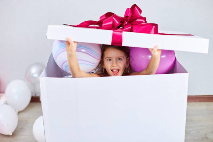Offrir un cadeau à sa petite fille de 3 ans